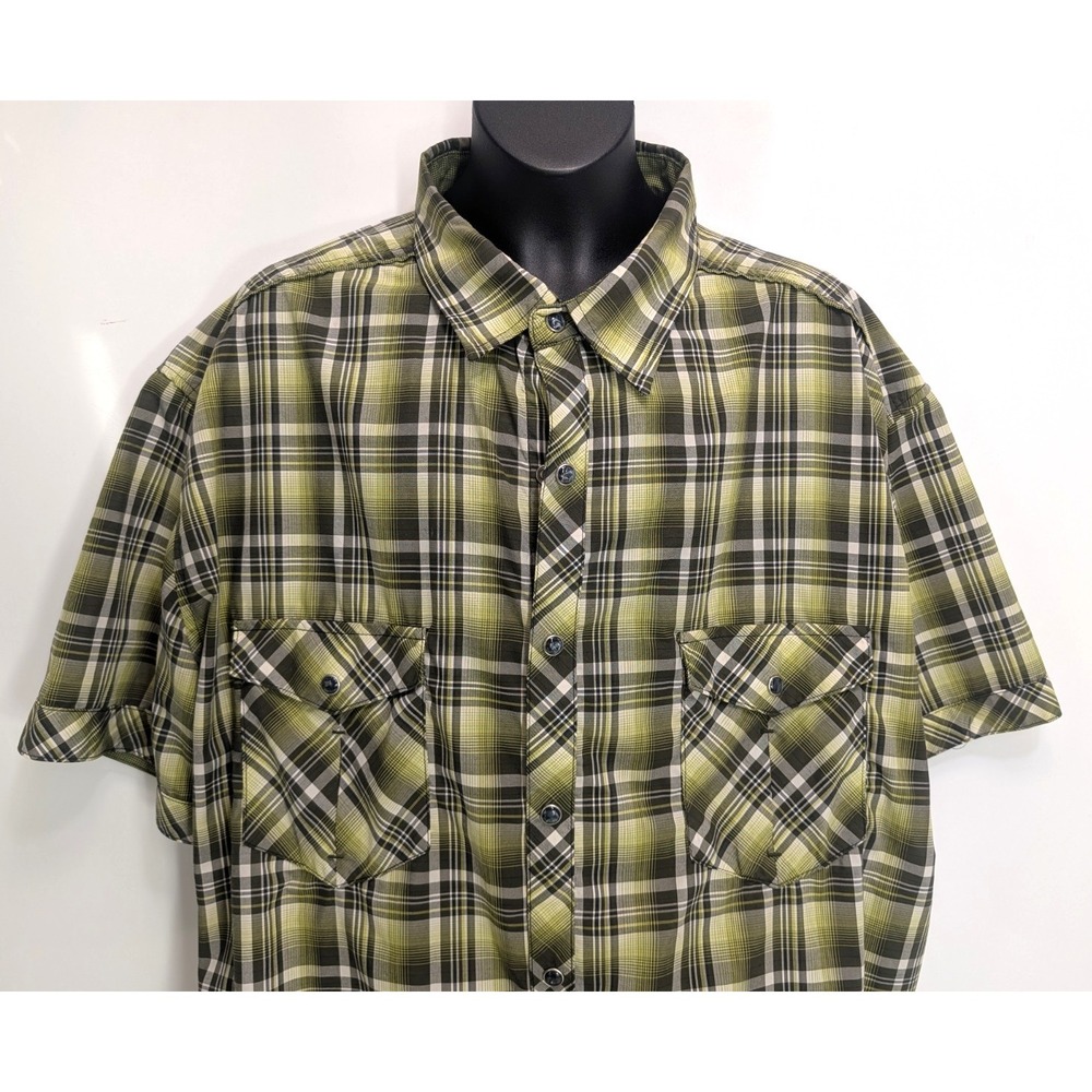 Kuhl Eluxur Men's Pearl Snap Short Sleeve Shirt - size XL - Green Plaid - Picture 2 of 16
